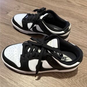 Nike Panda Dunks